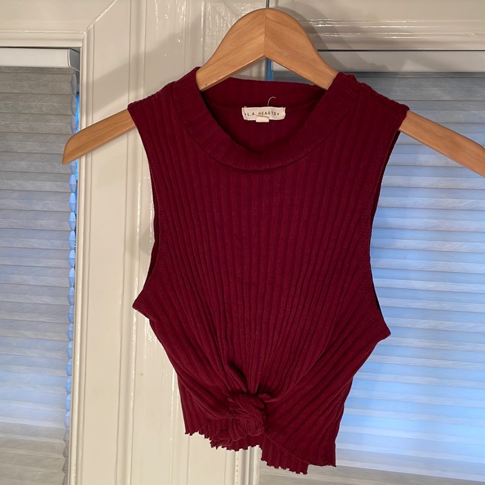 LA hearts crop top